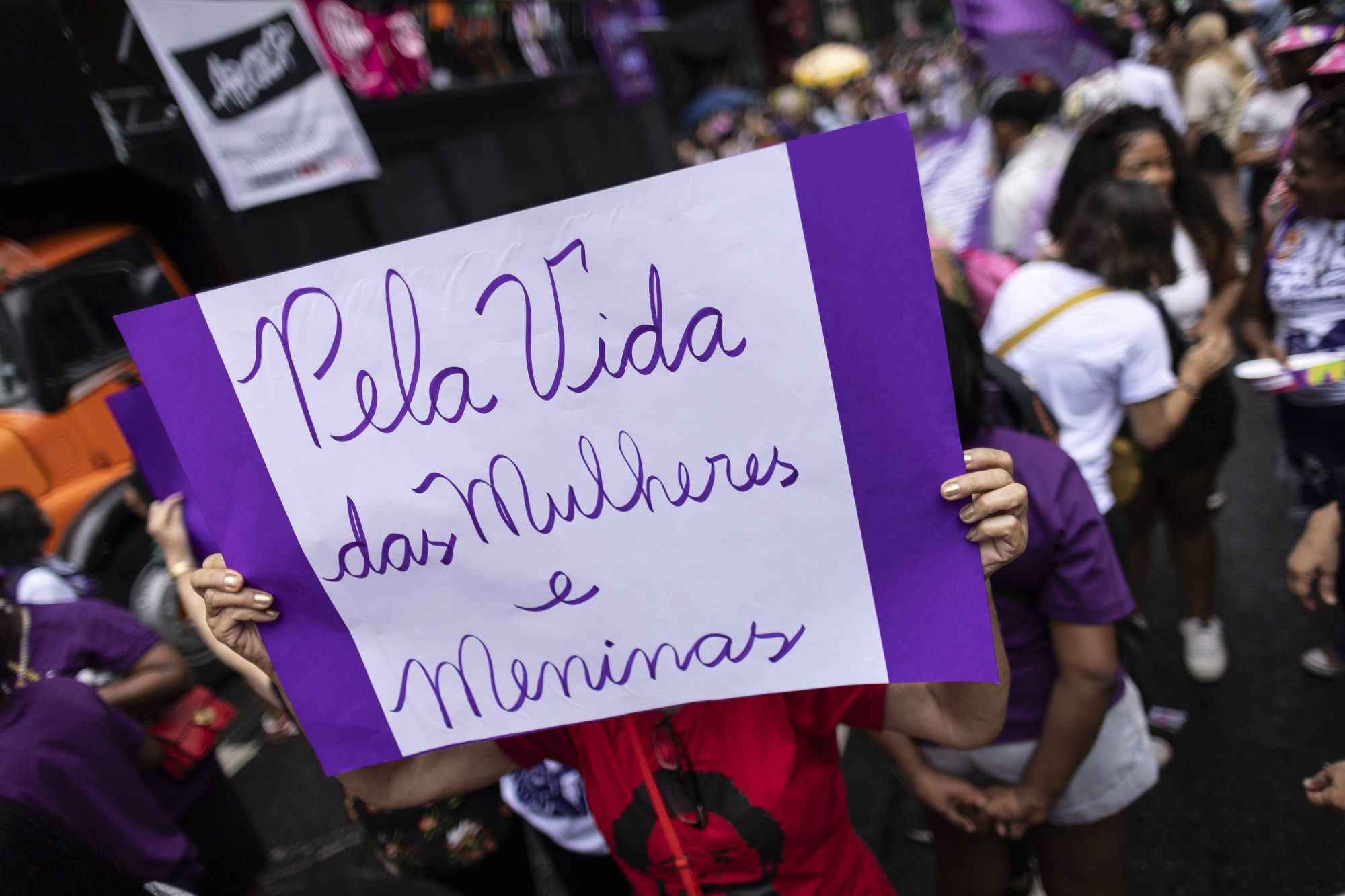 Estado de SP tem alta de feminicídios e queda de latrocínios em abril