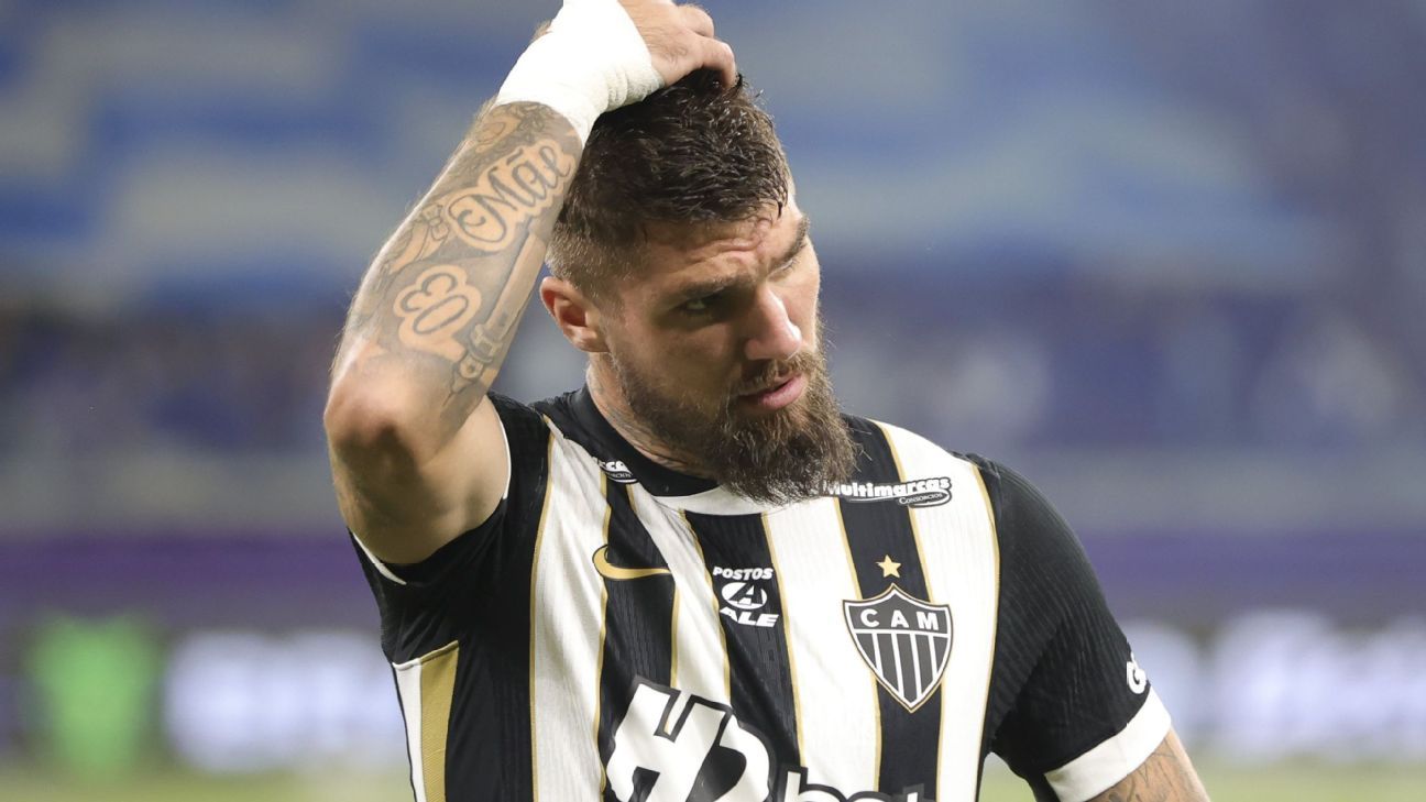 Renan Lodi explica discussão com Lyanco em Cruzeiro x Atlético-MG e afirma: ‘Vou falar com ele de novo’