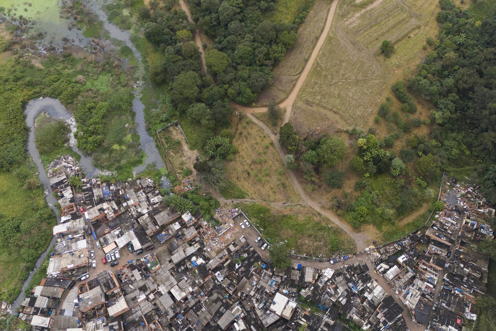 Com invasões e obras incompletas, gestão Nunes atrasa de novo entrega do Parque dos Búfalos