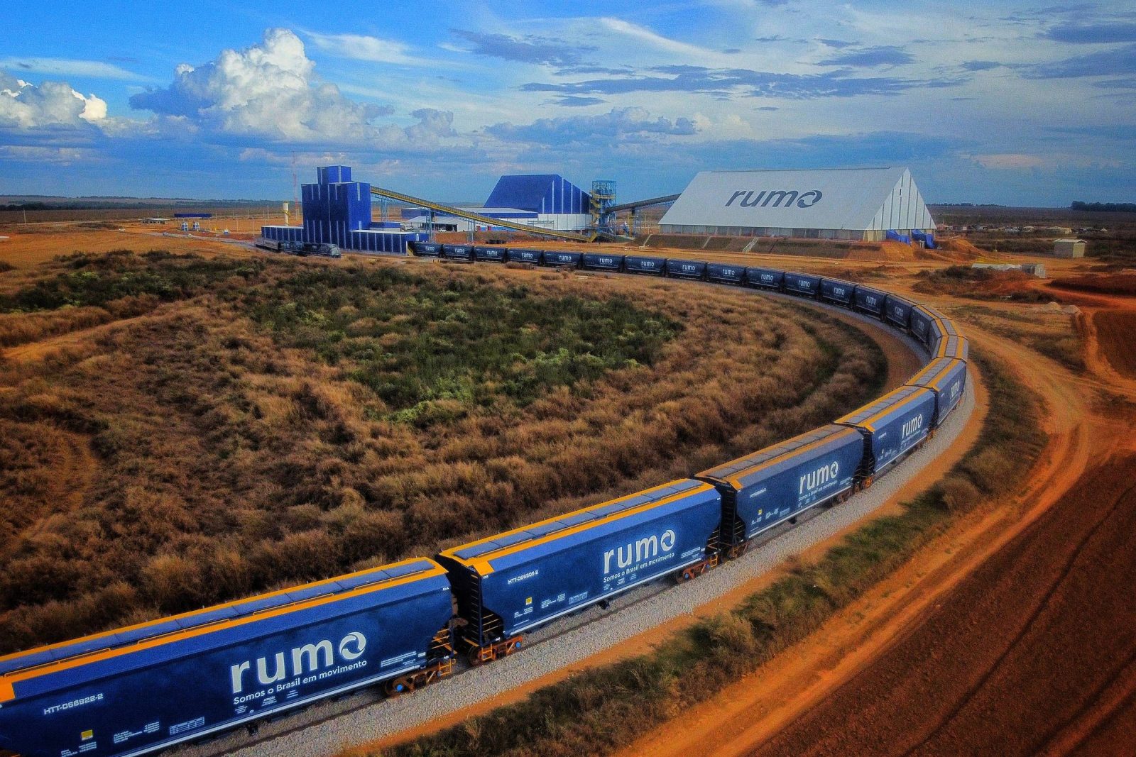 Nova ferrovia com 162 km inicia fase de testes em Mato Grosso